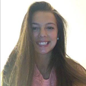 Meet your Posher, Izzy